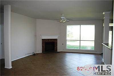 5th image of 4113 Walnut Creek Ct