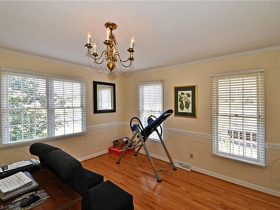 5th image of 424 Roller Mill Dr