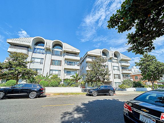 2nd image of 221 S Gale Dr Unit 305