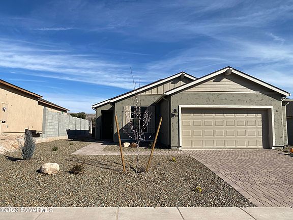 3rd image of 344 Malachite Drive