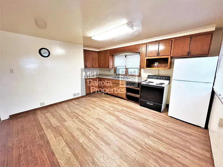 414 E 7th Ave — Photo 4