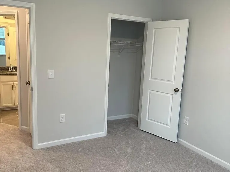 1078 Manorhaven Dr — Photo 23
