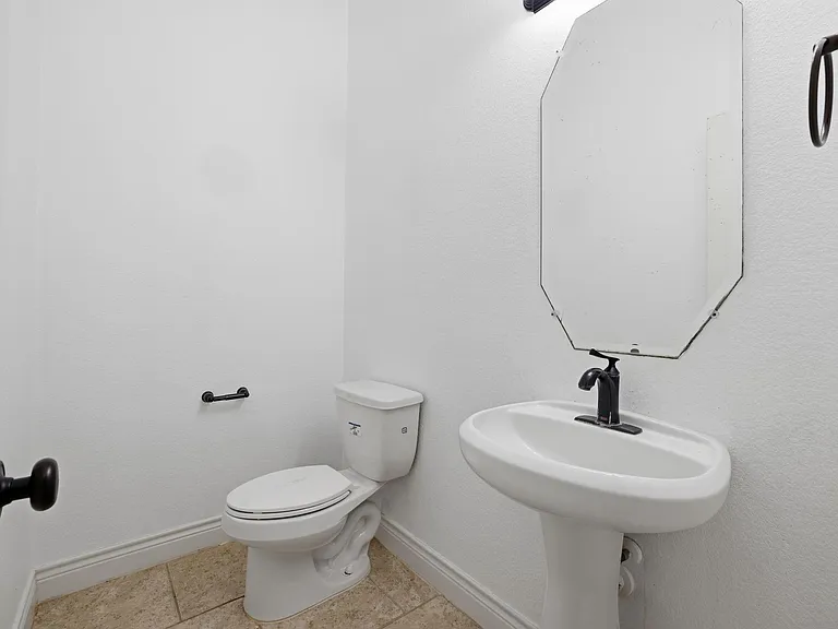 135 Deerfield Meadow Dr — Photo 20