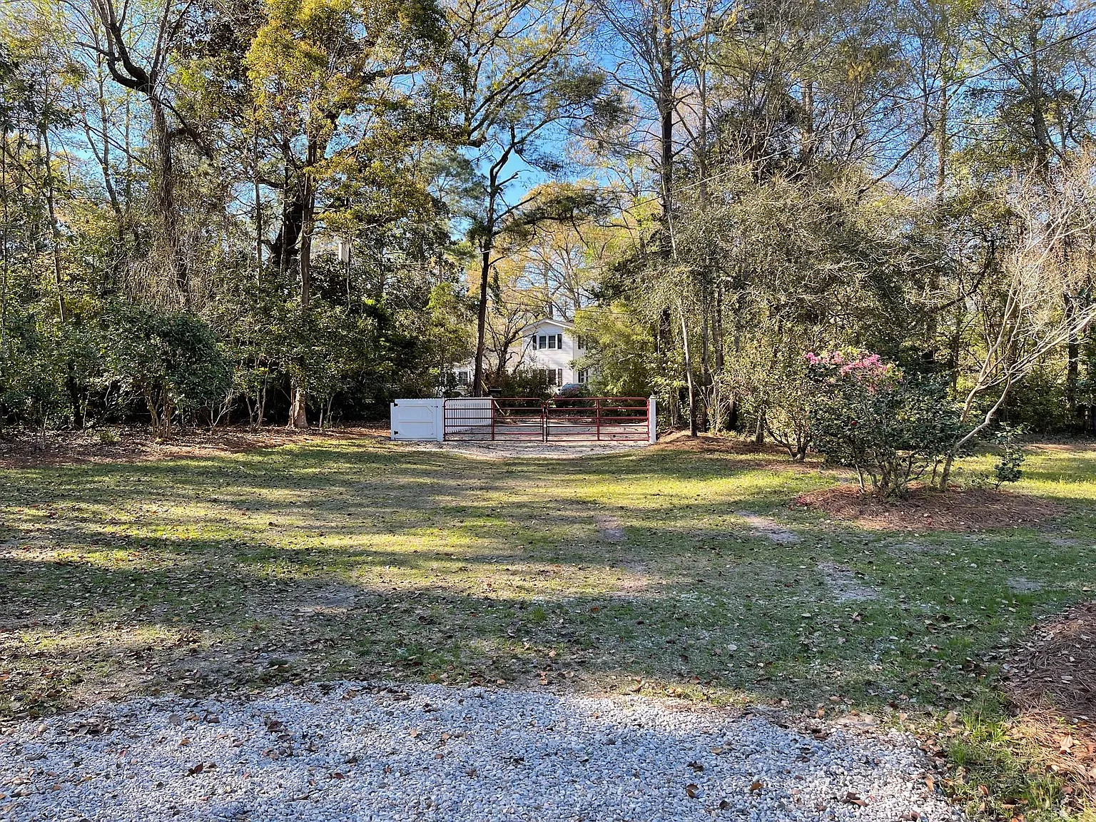 202 E Carolina Ave — Photo 3