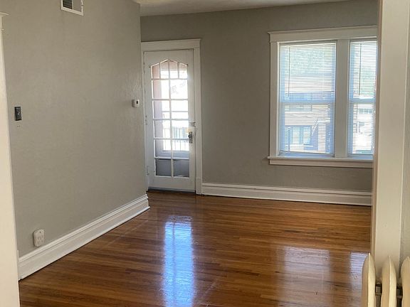 4th image of 6526 Clayton Ave Floor 2