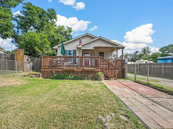 6215 Garden Acre Dr, Fort Worth, TX 76140