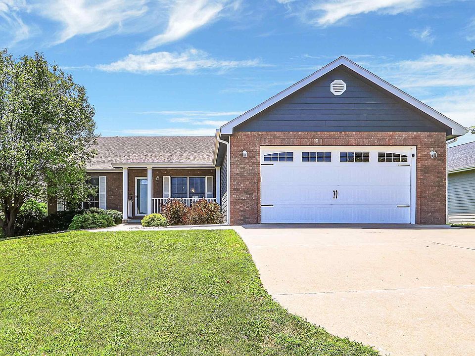 1st image of 3731 Peachtree Cir