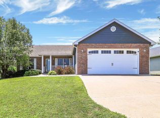 3731 Peachtree Cir, Manhattan, KS 66503