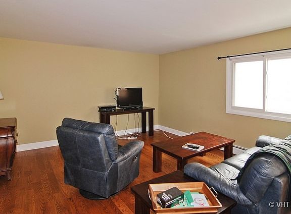 2nd image of 800 Washington Blvd APT 205