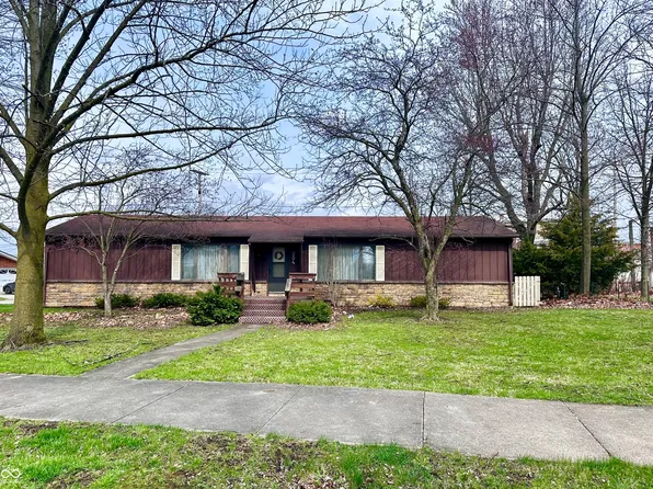 204 W Berry St, Alexandria, IN 46001