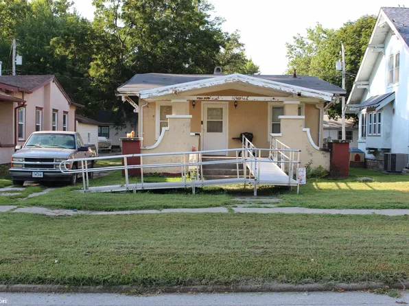 406 5th St, Griswold, IA 51535