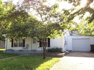 124 Woodford Dr, Lexington, KY 40504