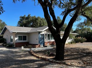 174 S La Luna Ave, Ojai, CA 93023