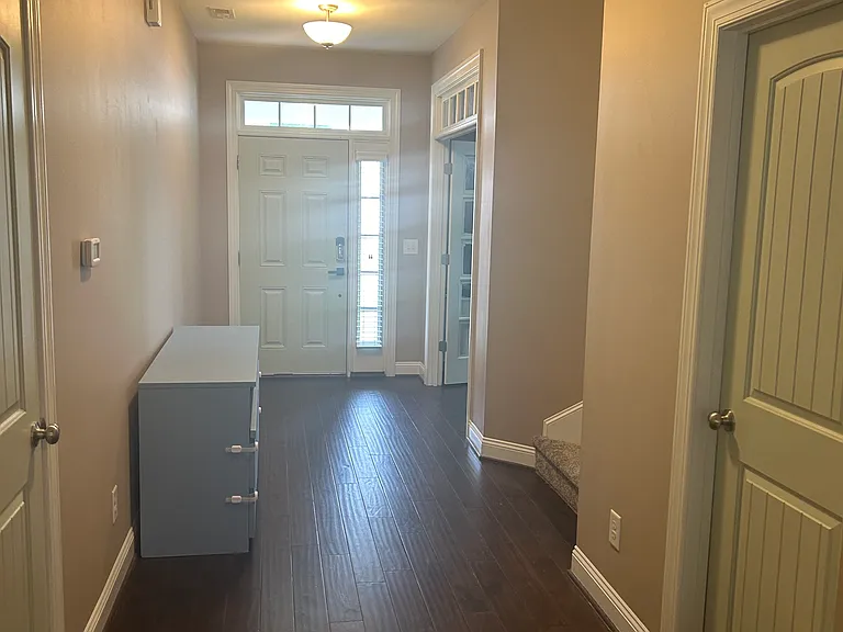 342 Belvedere Dr — Photo 2