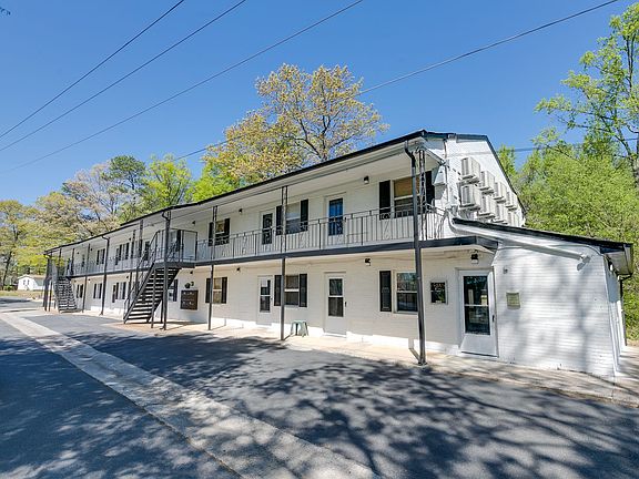 2nd image of 37 Labrook Dr #10