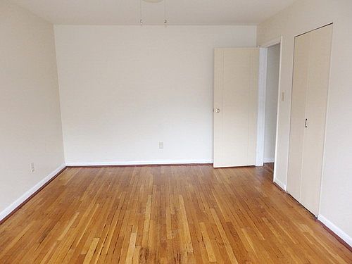 5th image of 3011 Portsmouth Ave APT 8