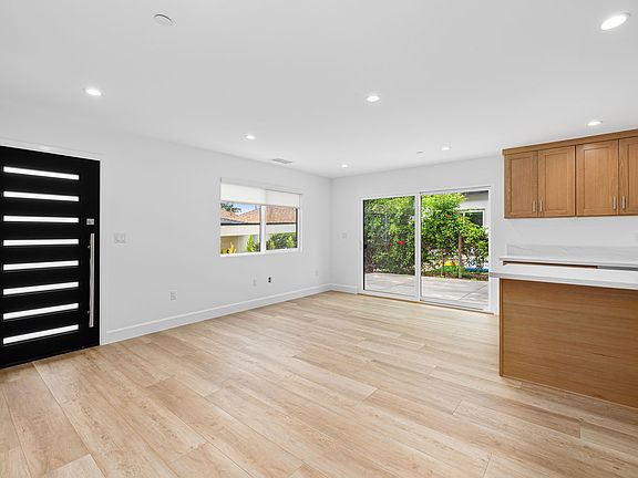 5th image of 2243 Garfias Dr