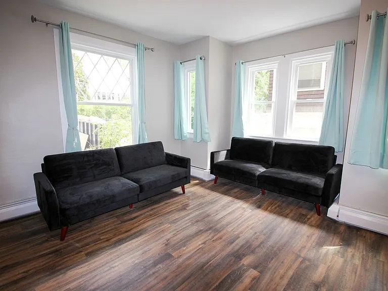 522 Stewart Ave — Photo 18