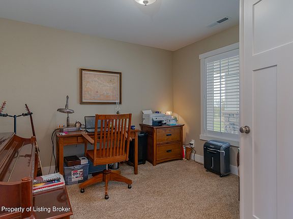 4th image of 3615 100e Ave SW