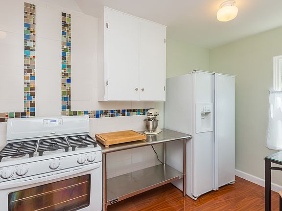 3rd image of 3551-53 36th St