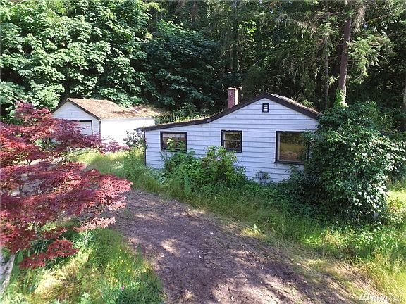2nd image of 7913 Kerbaugh Rd NE