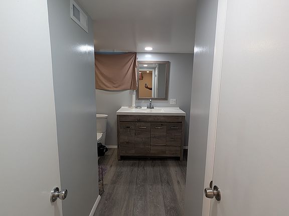5th image of 9035 Bessemer Ave