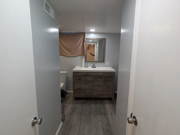 9035 Bessemer Ave — Photo 16