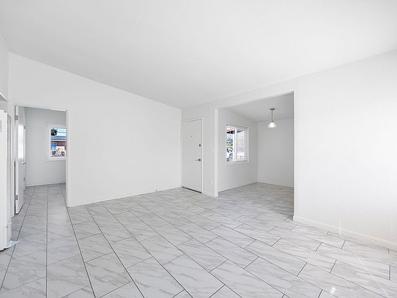 5th image of 15526 Cameo Ave