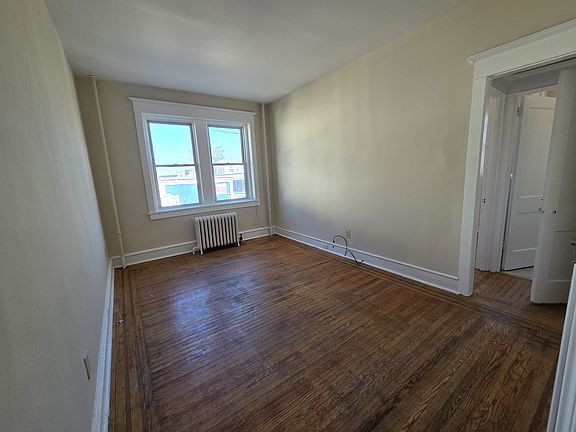 5th image of 6215 Ventnor Ave