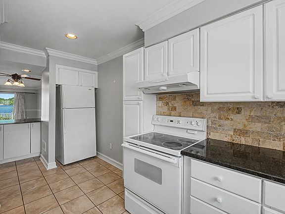 4th image of 1974 Klingensmith Rd Unit 4