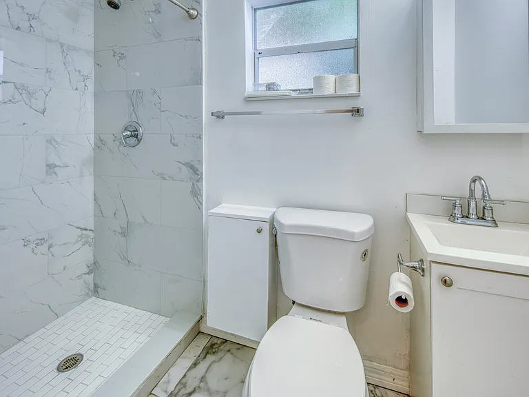 519 S M St #2 — Photo 11