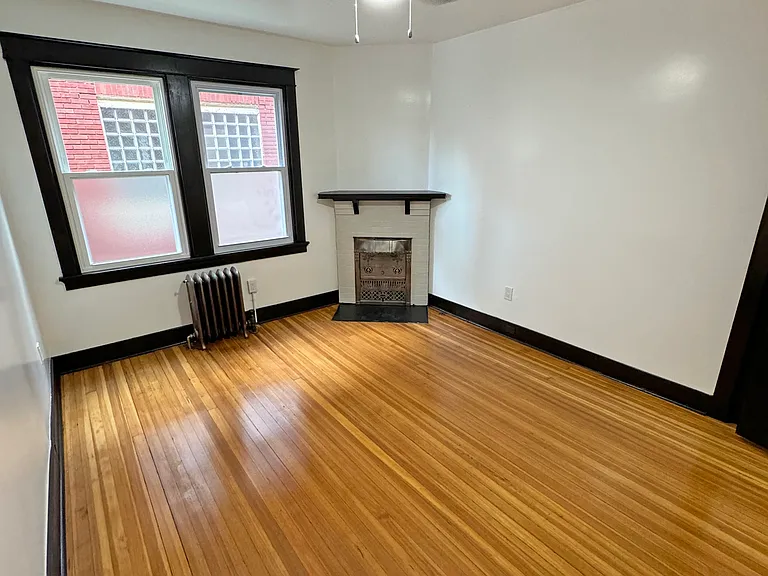 259 Gross St — Photo 7