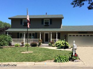 1340 Crestview Rd, Albert Lea, MN 56007