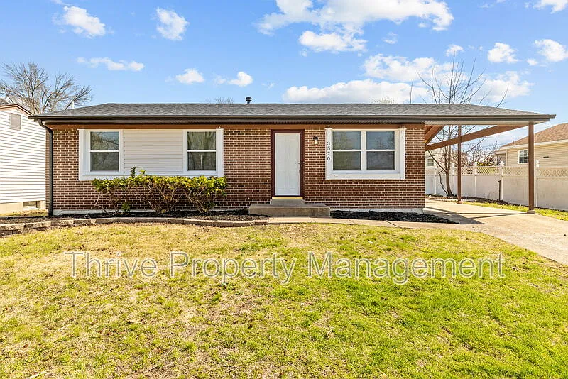 3520 Fleet Ln