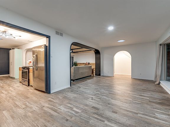 5th image of 8327 Coolgreene Dr