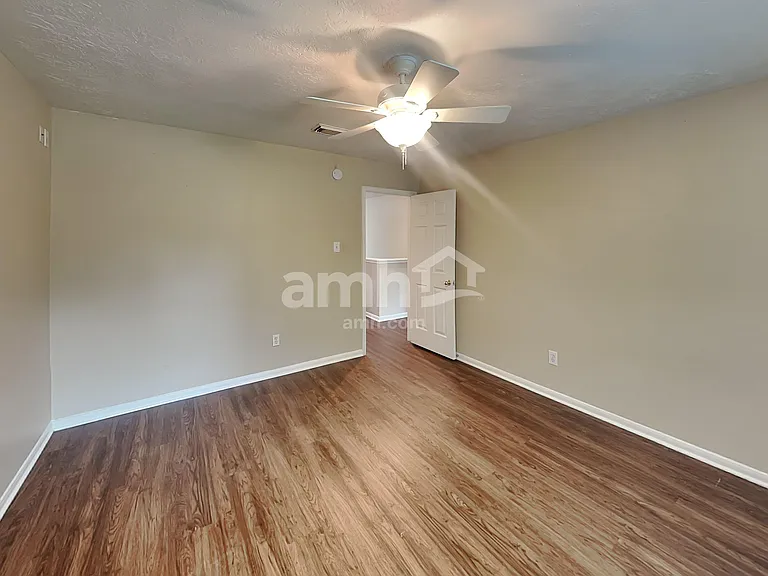 26887 Castlecliff Ln — Photo 17