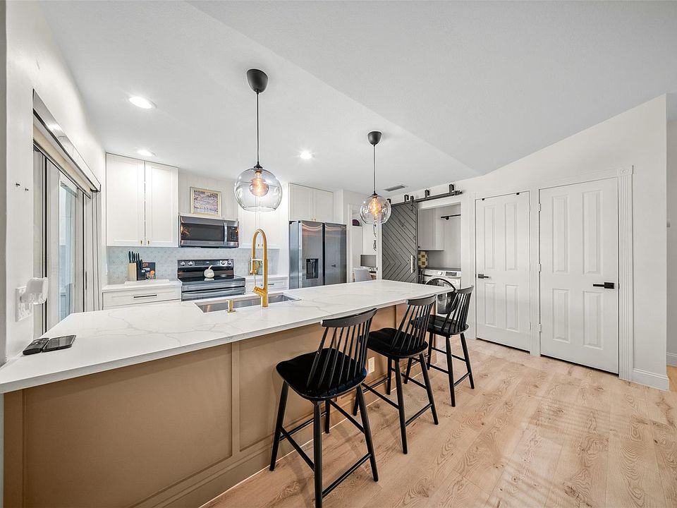 1st image of 1250 NW Sun Terrace Circle #16A