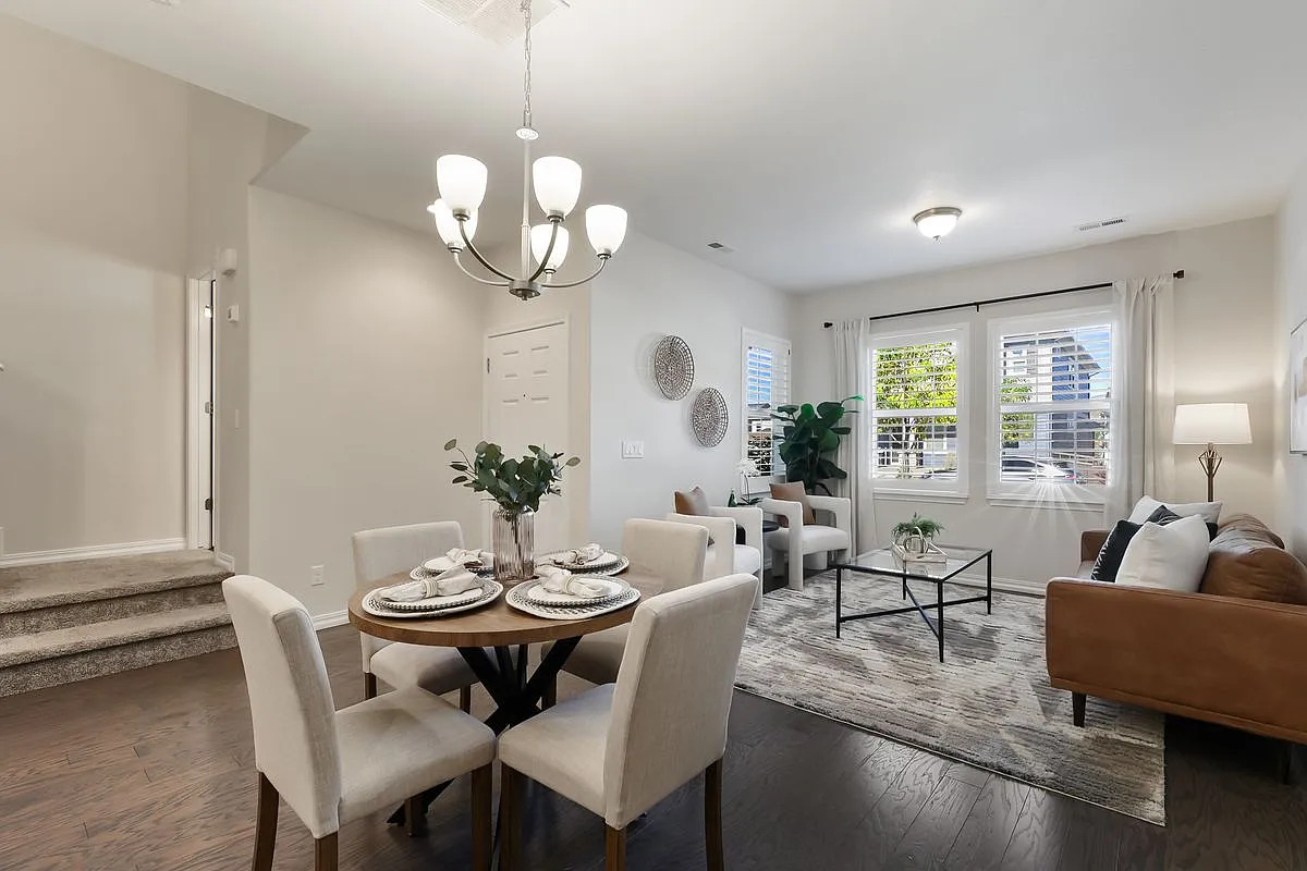 1191 Solitaire St — Photo 3