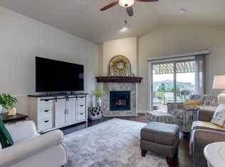 6795 Village Walk Ln #46, Deforest, WI 53532