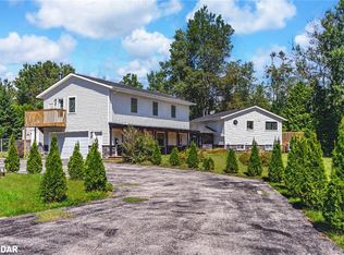 20 Hillview Cres, Springwater, ON L9X1N4