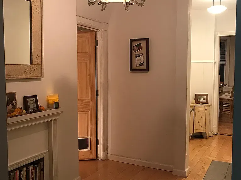 44 47th St #1 — Photo 9
