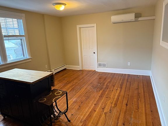 2nd image of 121 W Court St Floor 3