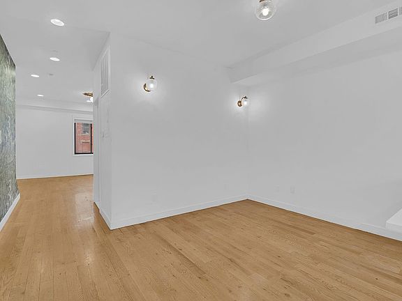 5th image of 733 Greene Ave