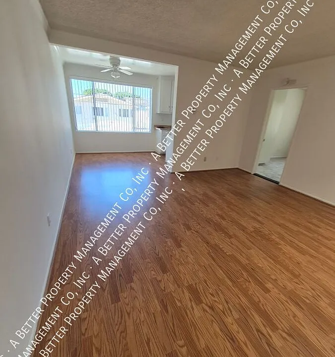 2045 E Appleton St #14