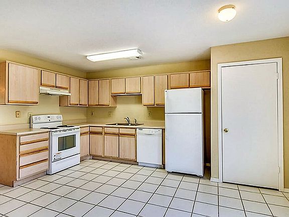 4th image of 6907 Tara Dr