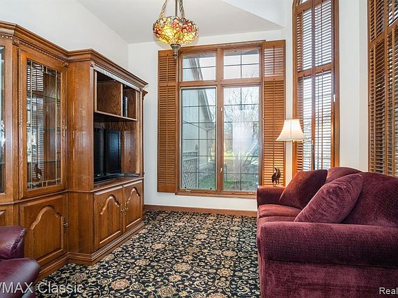 4th image of 13588 Eaton Dr