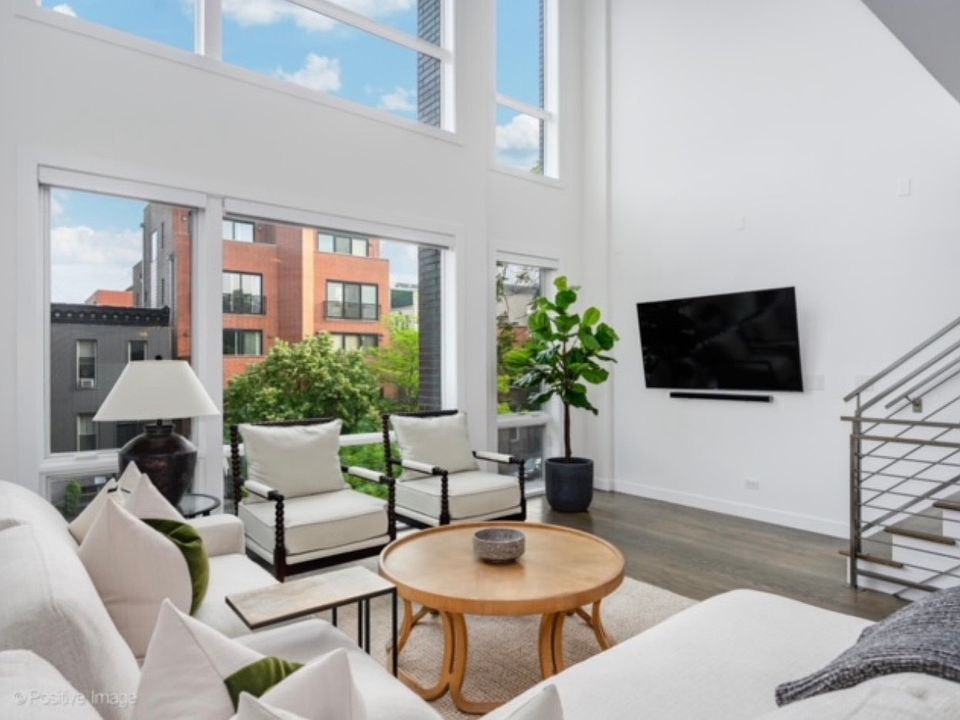 Living area, main floor