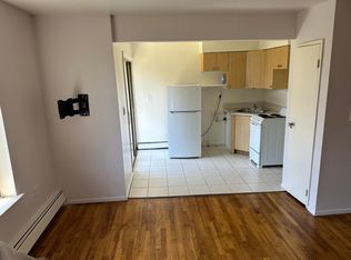 40 Willow Rd W APT 2C, Staten Island, NY 10303