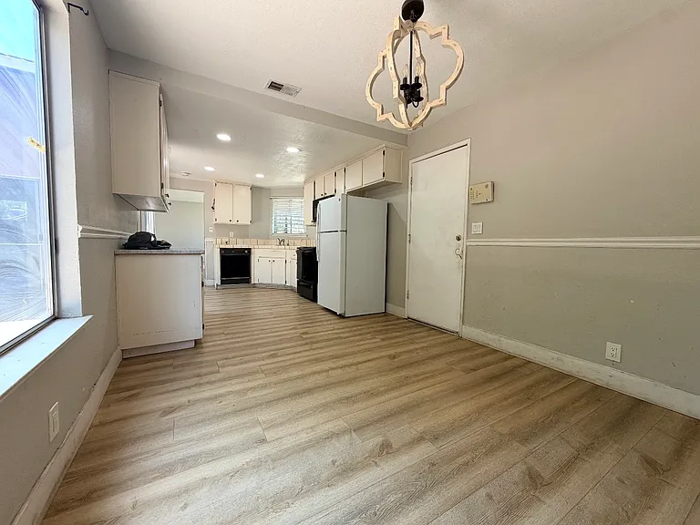 3400 Crowley Ct — Photo 14