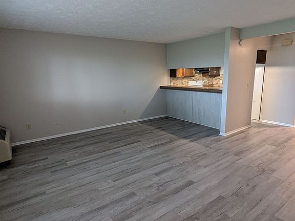 5th image of 801 Kerns Dr NE APT B